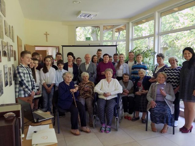 Przedstawienie Dzien Mamy SP1 25.05.17